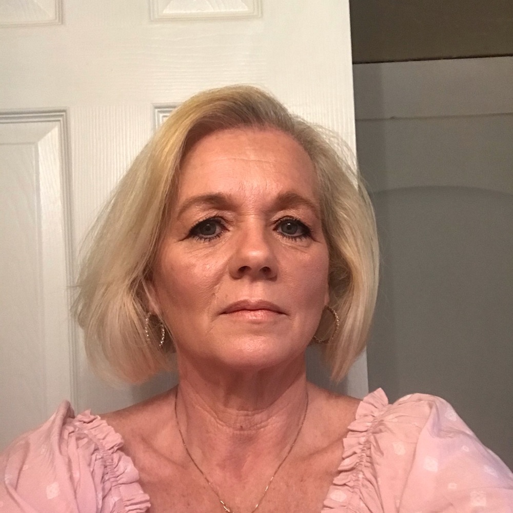 Meet your Posher, Denise